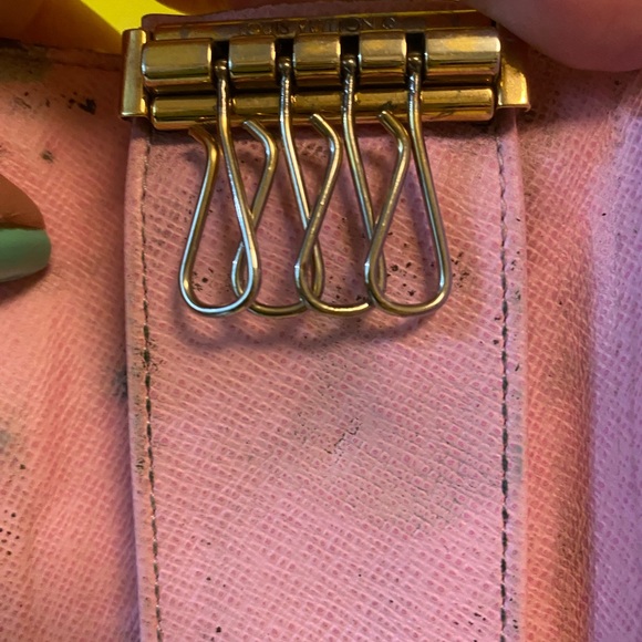 HARD TO FIND LV🎉Louis Vuitton Murakami Multicolor Key Holder - Picture 3 of 5